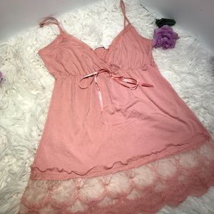 Pretty Versatile lightweight  Cami with lace.